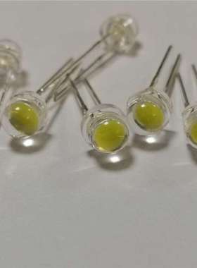 工厂现货  直插7-8LM 色温25000K 白发白偏蓝 f5大杯草帽冷白光