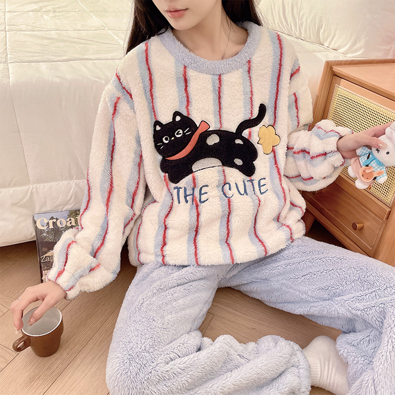 秋冬加厚珊瑚绒睡衣女卡通甜美加大码胖MM200斤法兰绒家居服套装