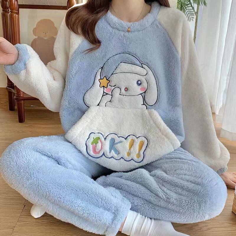 小狗睡衣女冬季珊瑚绒加厚加绒法兰绒家居服套装2025新款秋冬天