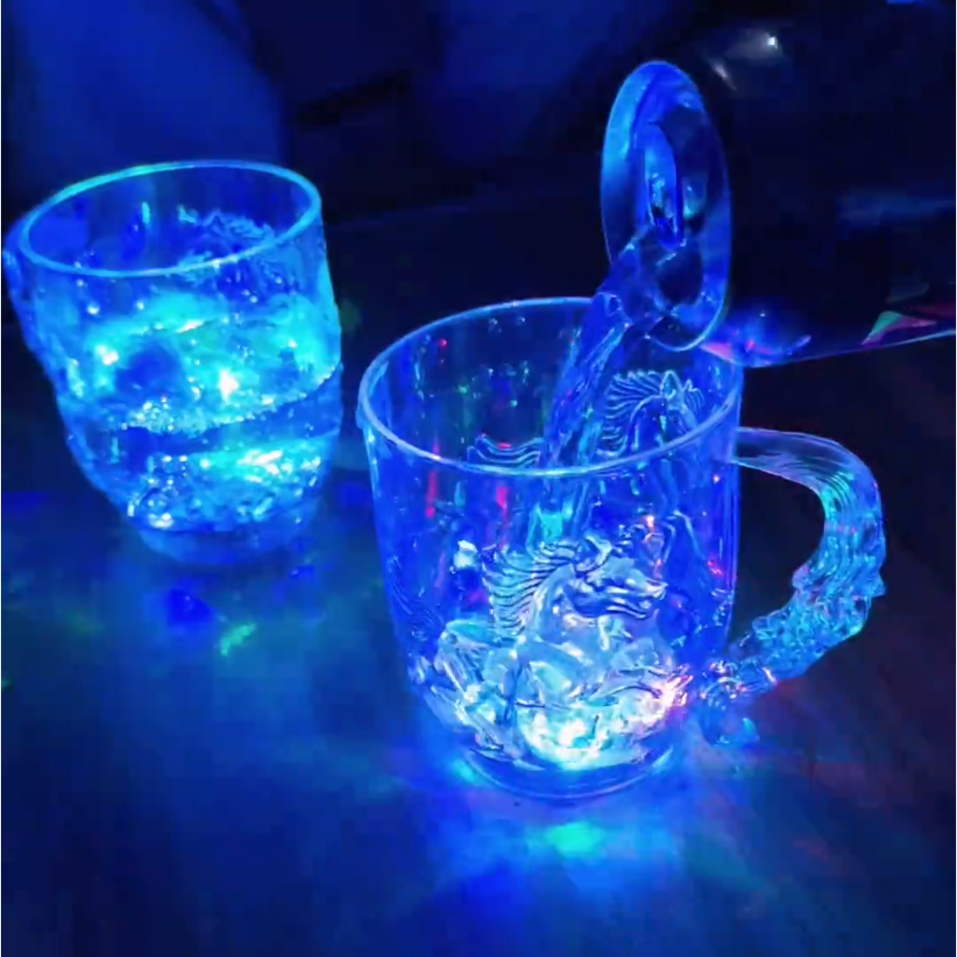 2026新年款马到成功加水就亮七彩感应发光水杯闪光变色酒吧啤酒杯,餐饮具,啤酒杯,淘宝优惠券,粉丝福利购,淘宝优惠卷