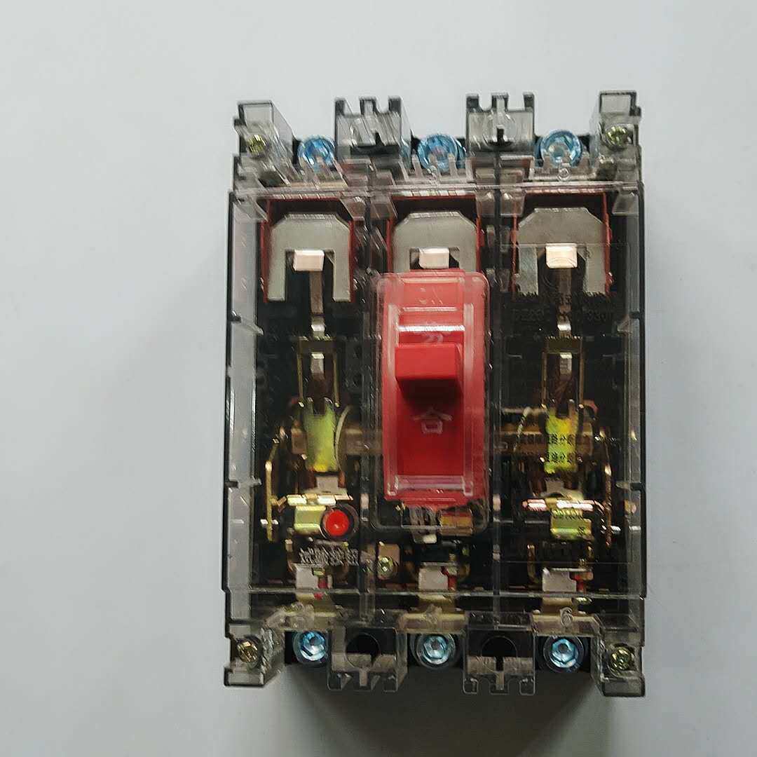 DZ20C-160/3300塑壳断路器3p160A空气开关三相空开配业级断路器