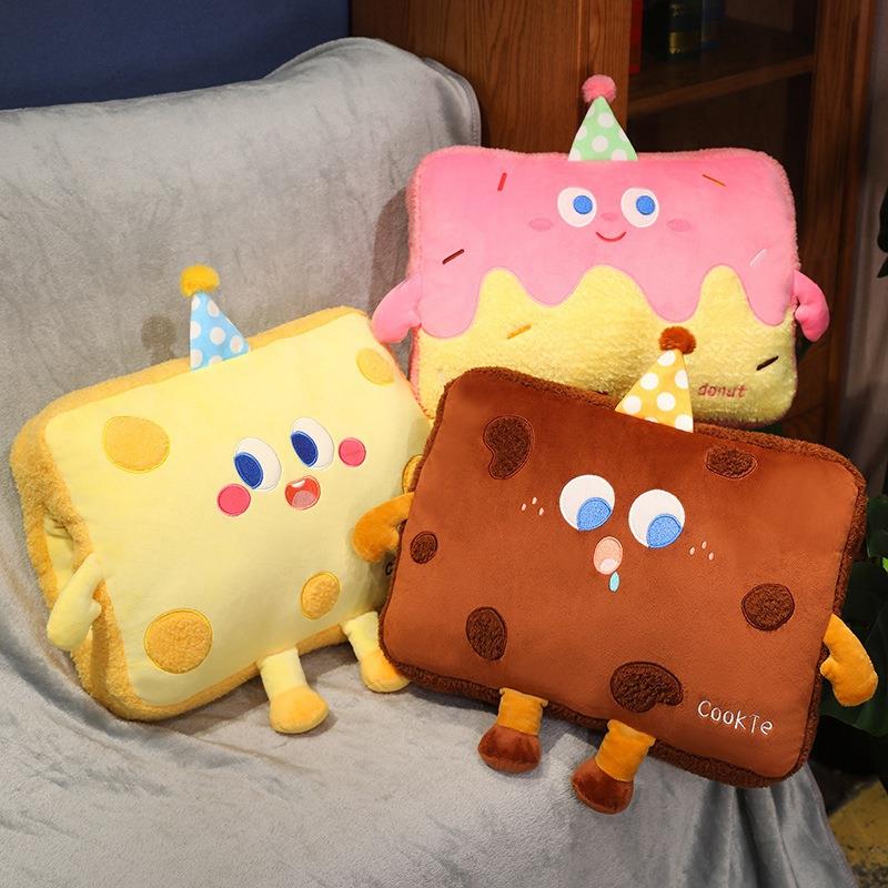 可爱冬季暖手抱枕插手午休枕办公室午睡枕两用暖手捂学生趴桌睡枕