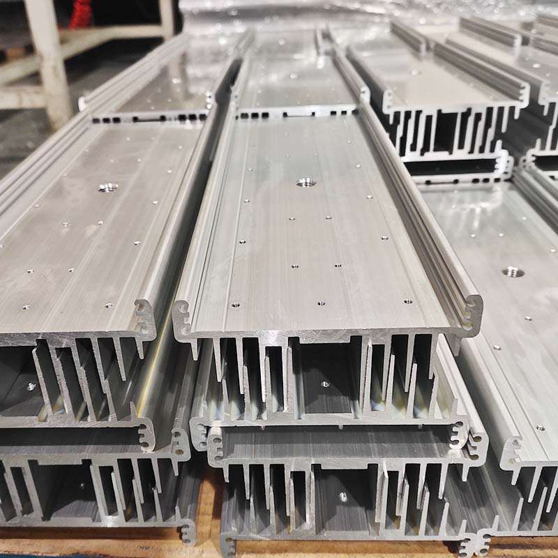 工业带槽散热片铝型材 挤压散热片铝材 型材散热片15*10*20