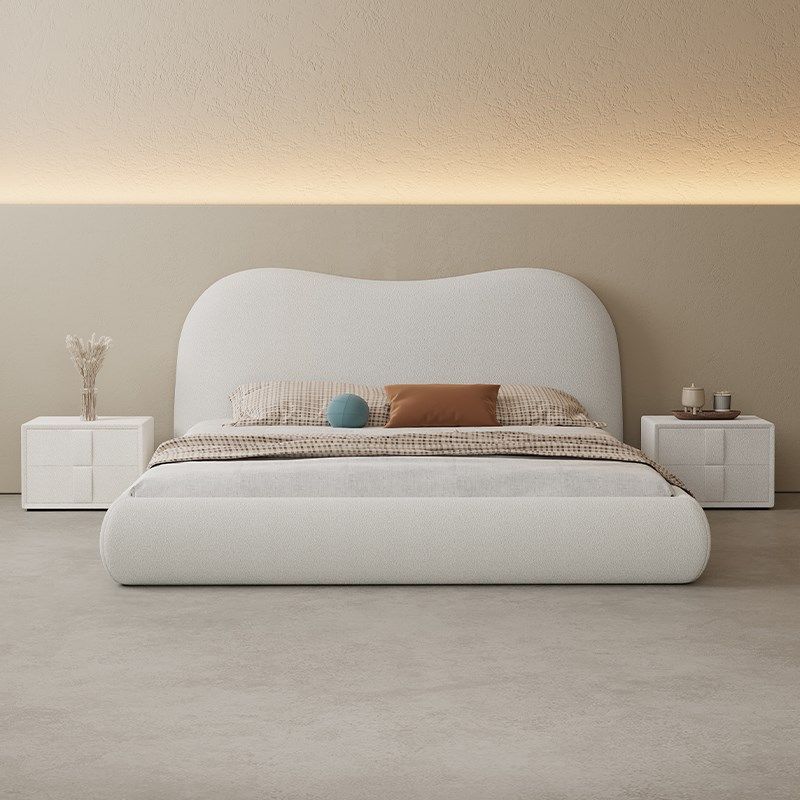 现代简约布艺床1米8主卧室双人大床新款奶油风泰迪绒网红极简婚床