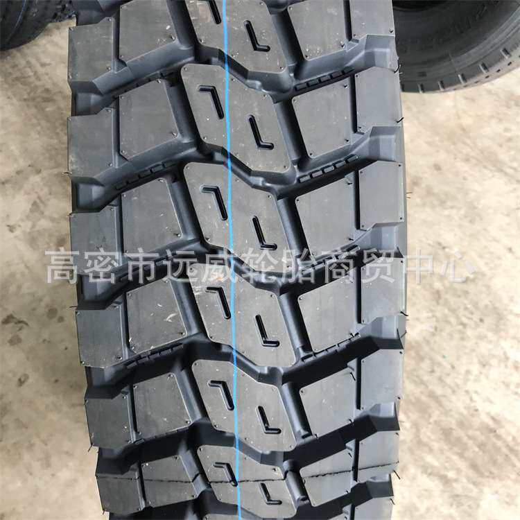 全钢丝轮胎1100R20前四后八11.00R20自卸车大货车轮胎矿山半挂车