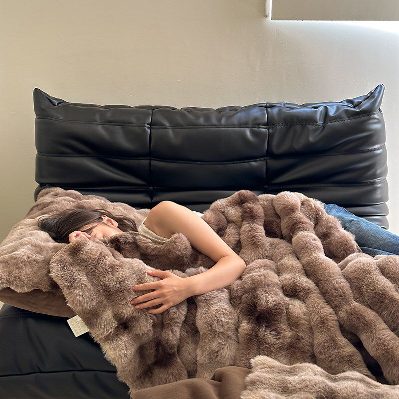 花田小汐 大棕熊配色 冬季保暖双层长毛绒毛毯玉兔绒沙发盖毯毯子