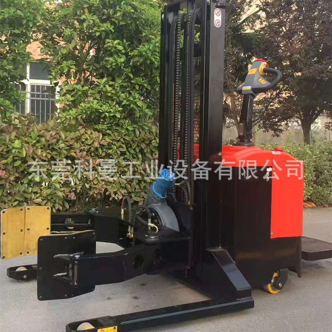 全电动卷料夹抱机液压移动式升降车油桶卷材提升翻转旋转抱夹叉车