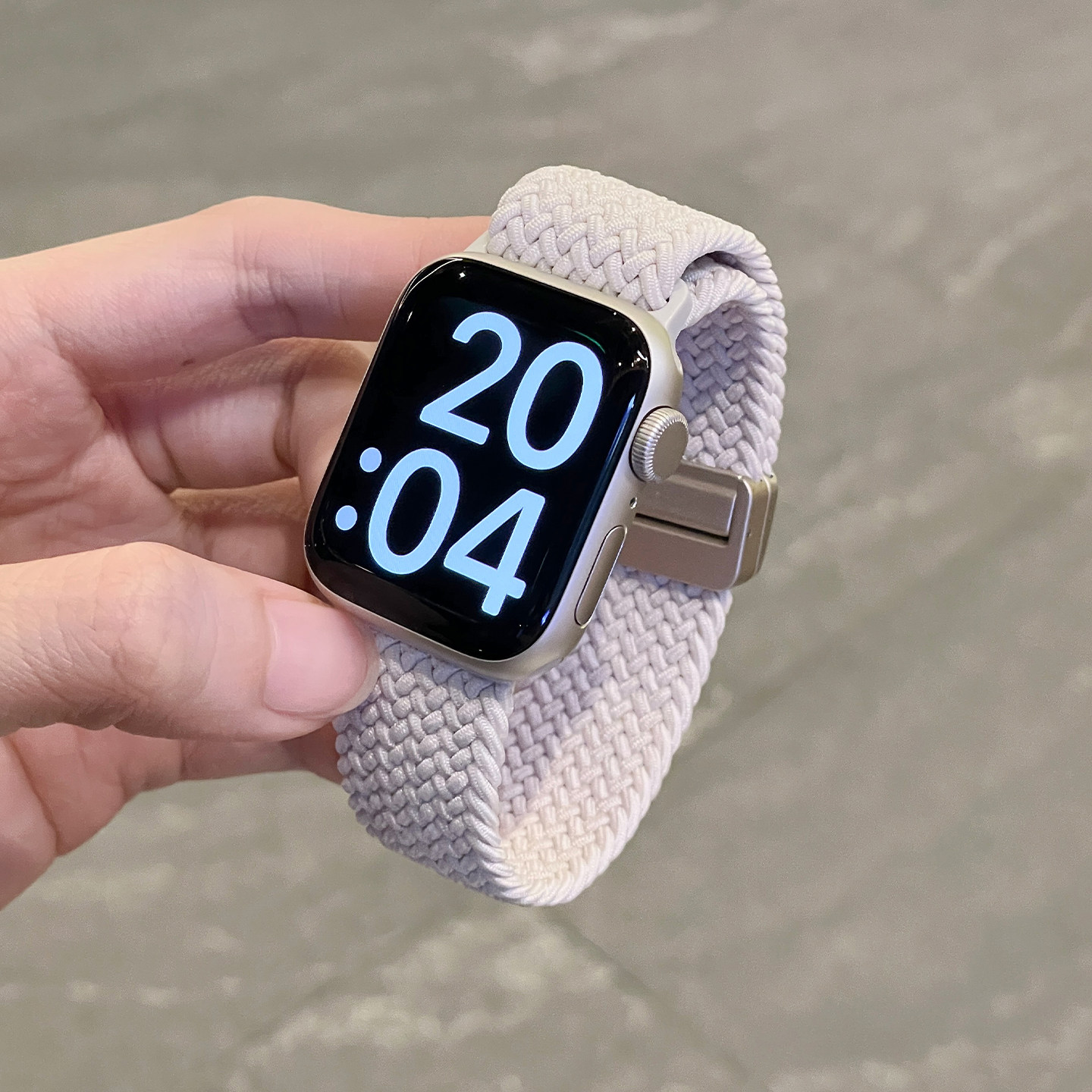 AppleWatch尼龙编织磁吸表带图片