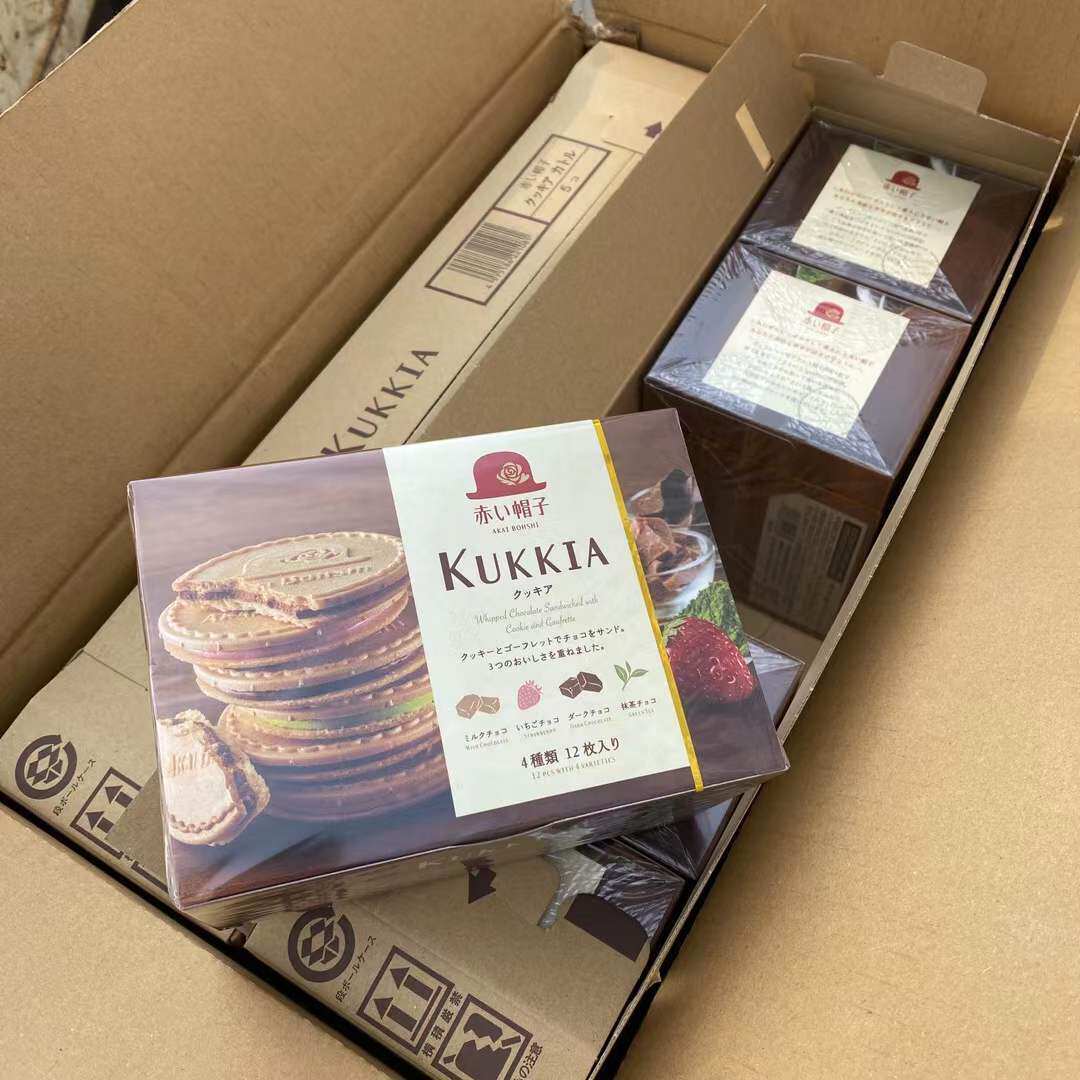 3盒装组合日本原装进口红帽子薄脆饼干夹心饼干巧克力牛奶零食90g