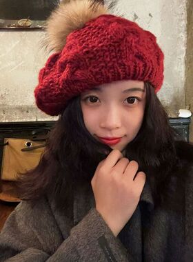 闪电小狗 红色冬季战神*贝雷帽毛球麻花帽子女秋冬过年红色画家帽