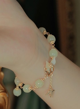 天然和田玉珠白蝶贝蝴蝶手链女百搭手链小众设计日常手饰闺蜜礼物