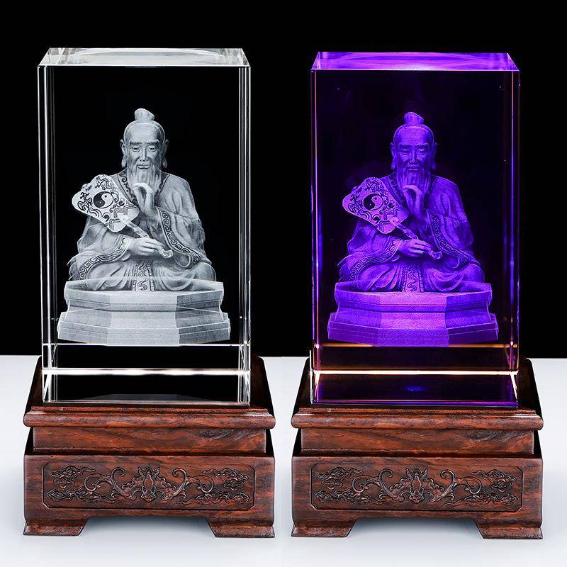 茅山老子像水晶内雕家居装饰太上老君七彩发光水晶摆件旅游纪念品