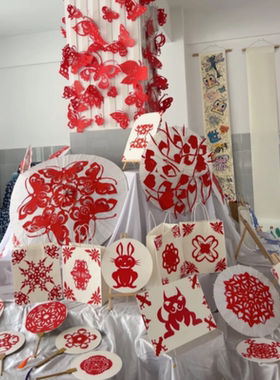 幼儿园新年剪纸环创红色传统花纹装饰品节日氛围感布置手工艺术品