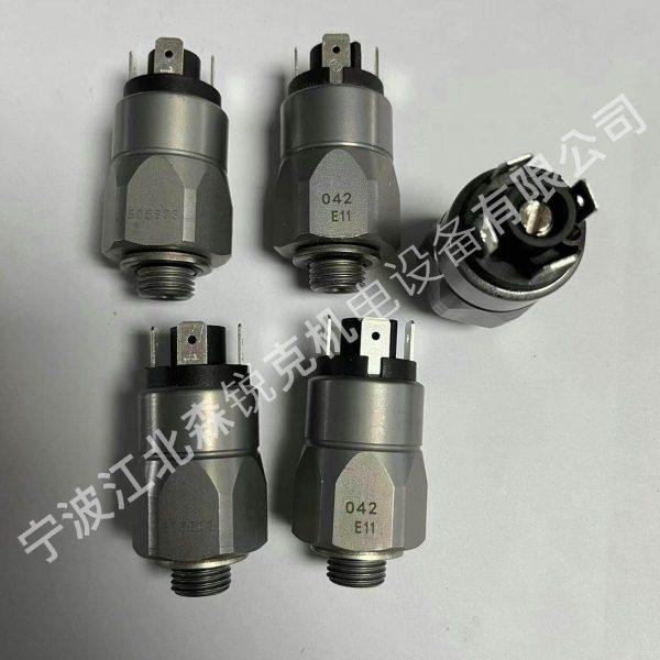 适用凯撒空压机空滤压差开关7.8610.0压力传感器705703/7.6650E0,机械设备,压缩机,淘宝优惠券,粉丝福利购,淘宝优惠卷