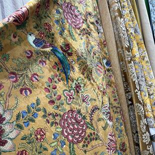 门幅280cm印花花布面料新中式复古古典金黄色花鸟印花绒布窗帘布