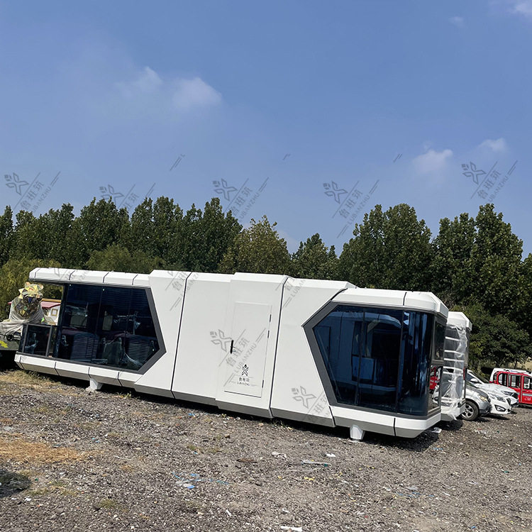 住在风景里网红拍照打卡景观酒店太空舱苹果舱民宿加星空顶