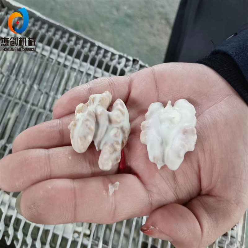 奶香核桃仁裹巧克力的机器 冻干产品涂层机 巴旦木淋代可可脂机器