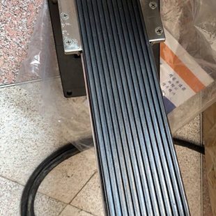 徐工吊车上车油门踏板 徐工吊车20B20G25k油门踏板总成