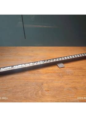 led办公线条防眩格栅灯UGR19值供高端写字楼一字灯商店吊线灯