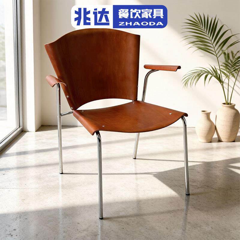 现简约家用餐椅设计师中古色椅子带扶手复古风西餐厅胡桃色凳子