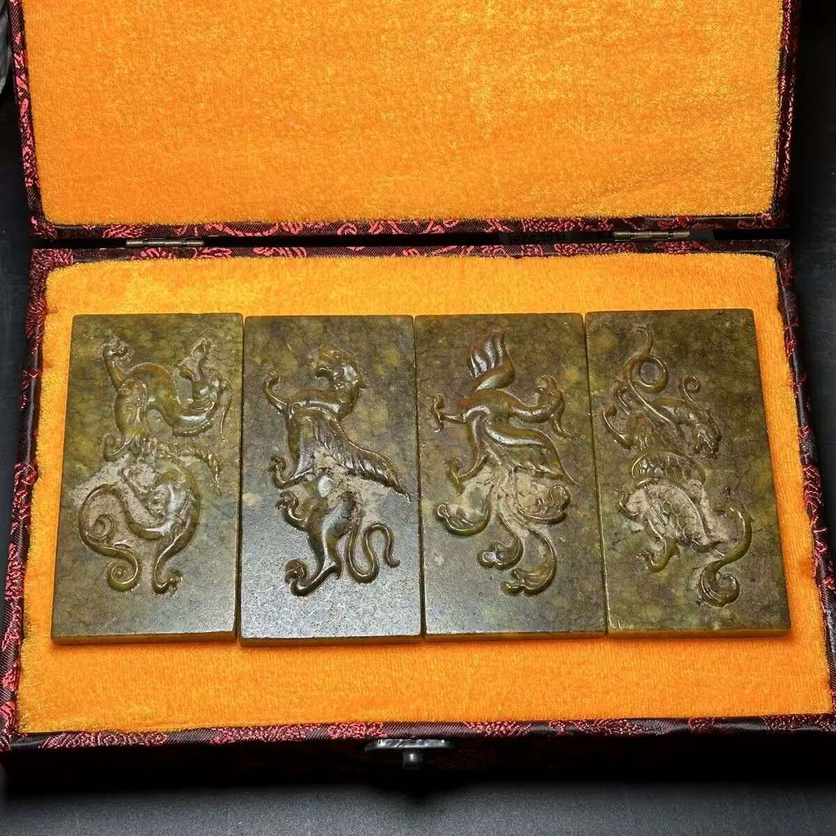 直播供货仿古做旧工艺品四大神兽青龙白虎朱雀玄武玉摆件