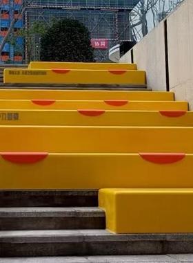 玻璃钢景观坐凳座椅 户外步行街阶梯坐凳黄色玻璃钢椅子商场坐凳