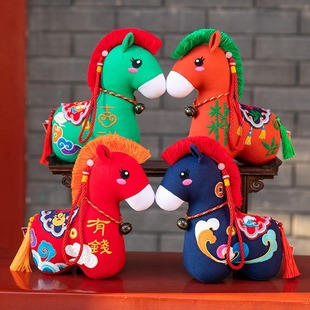 马年毛绒玩具中国民俗小马挂件公仔马年吉祥物布艺马新年家居摆件