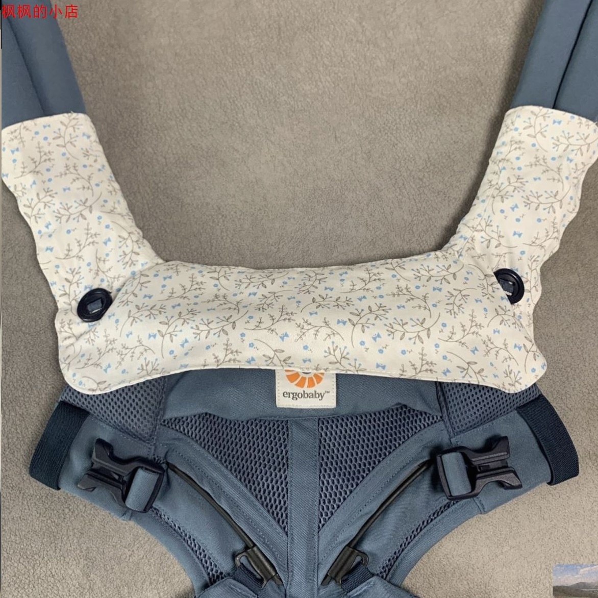 二狗背带口水巾美国360背带配套吮吸带磨牙咬咬毛巾垫围兜纯棉