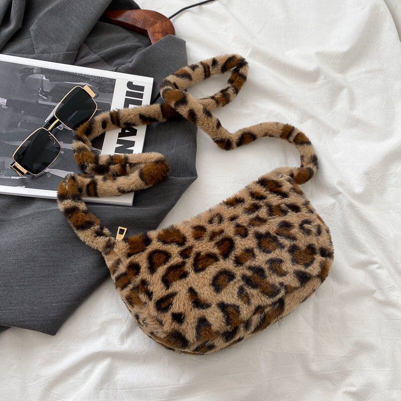 2025秋冬新款百搭拉链小包韩版毛毛绒豹纹包单肩斜挎复古女包ins