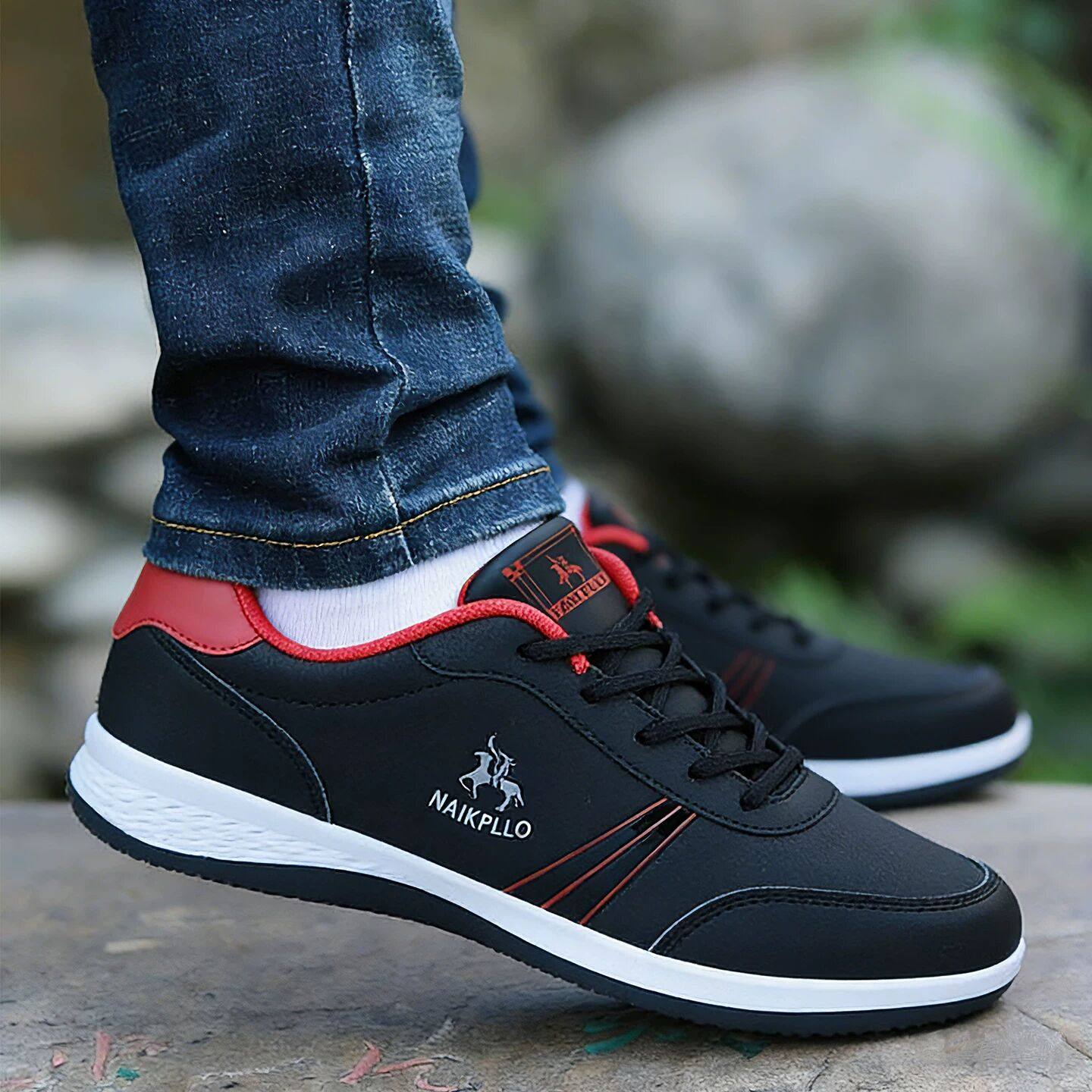 奈客保罗男鞋2025冬季新款防水皮面休闲潮鞋软底跑步鞋男款运动鞋