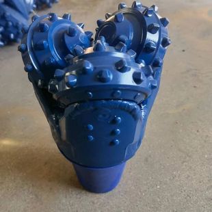 直径118/120mm牙轮钻头厂家直销质量保证。打井专用钻头厂家