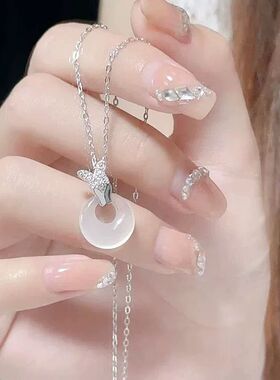 时尚蝴蝶平安扣项链女轻奢小众高级感2024新款爆款情