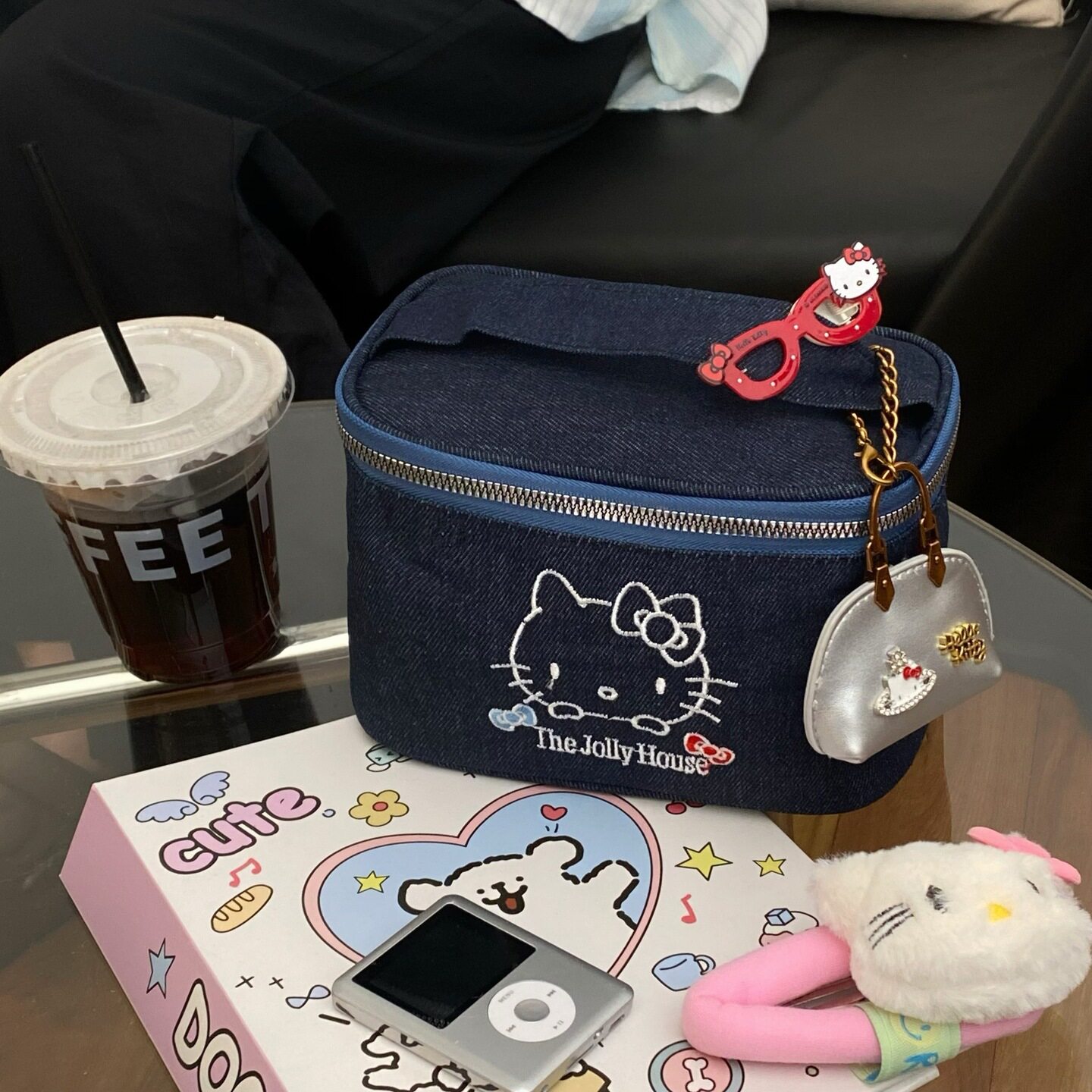 牛仔猫咪化妆包便携外出手提洗漱包女中古大容量旅行化妆品收纳包
