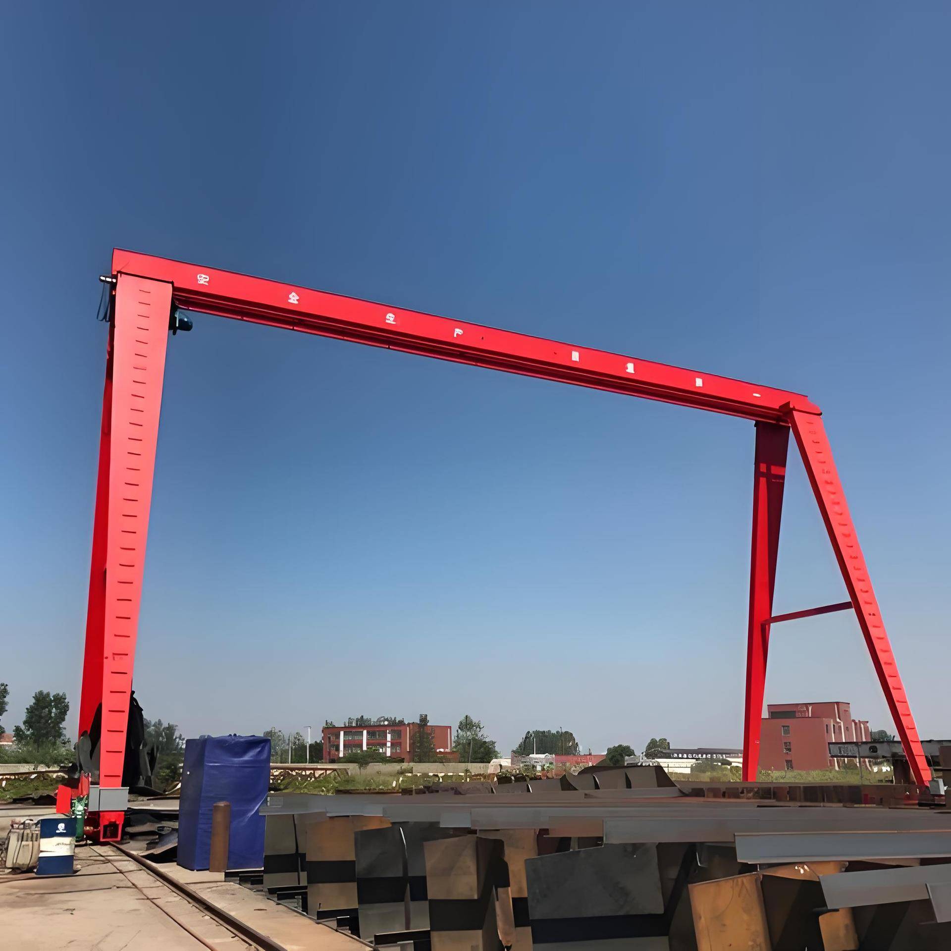 10吨龙门吊工业室外货场吊运装卸作业门式起重机电动遥控龙门吊