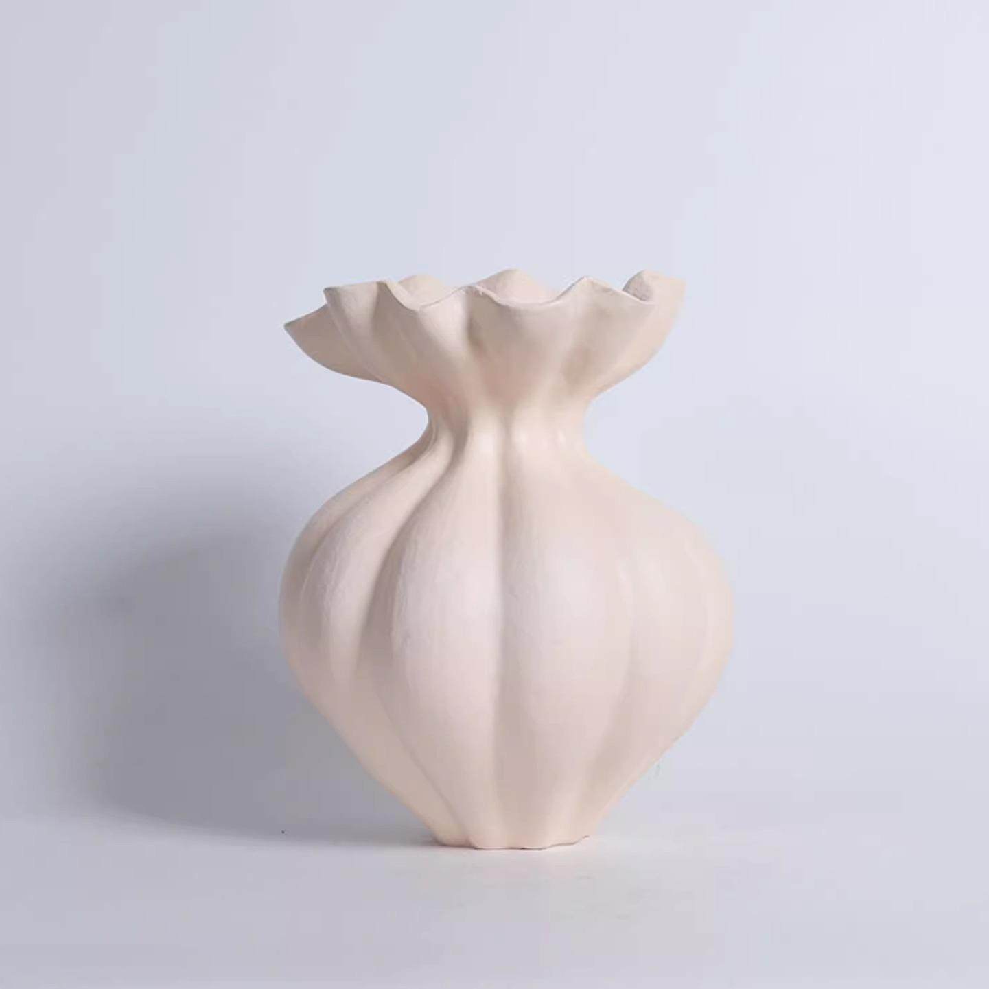 现代简约含羞花瓶白色高级感摆件家居中古风艺术客厅茶几样板间,金属材料及制品,金属加工件/五金加工件,淘宝优惠券,粉丝福利购,淘宝优惠卷