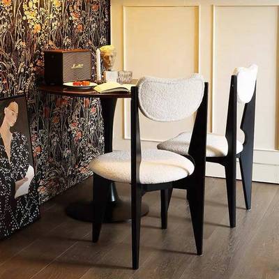 简约设计师椅子靠背泰迪绒软包餐椅实木化妆凳北欧豆豆椅高靠背