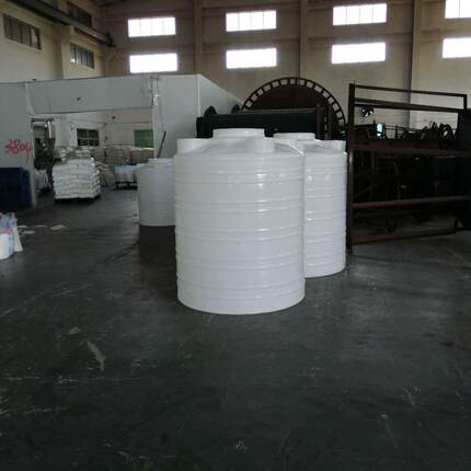 耐酸碱1吨PE水箱1000L塑料水塔1立方家用蓄水箱现货