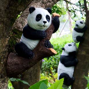 仿真熊猫摆件爬树熊猫工艺品玻璃钢动物模型树木装饰花园庭院挂件