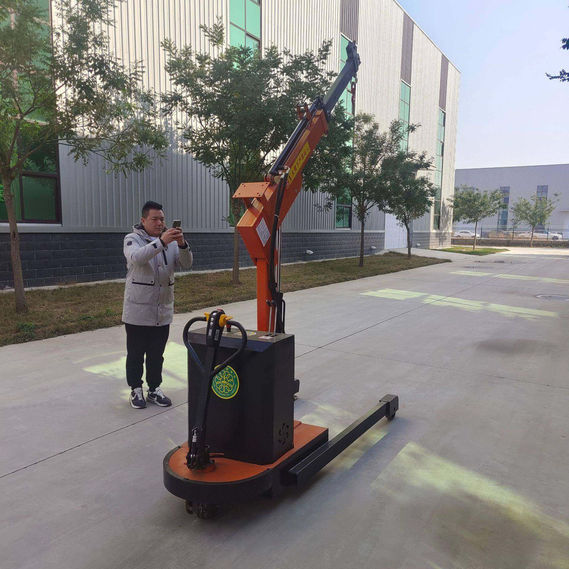 无腿配重式单臂吊车自动液压60度旋转吊机移动式搬运车,搬运/仓储/物流设备,其他起重搬运设备,淘宝优惠券,粉丝福利购,淘宝优惠卷