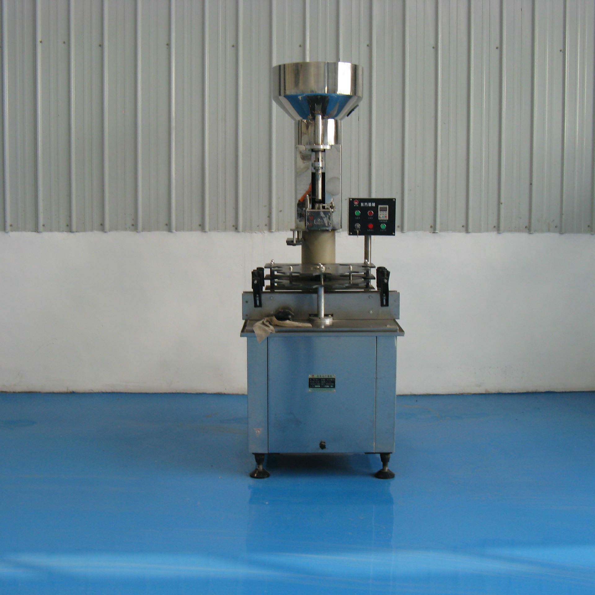 山东供应全自动葡萄酒打塞机木塞打塞机欧涛就封口机厂家货源