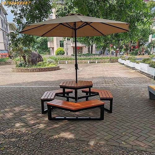 户外桌椅休闲圆桌六边形实木塑木桌子露营基地组合桌景区室外座椅