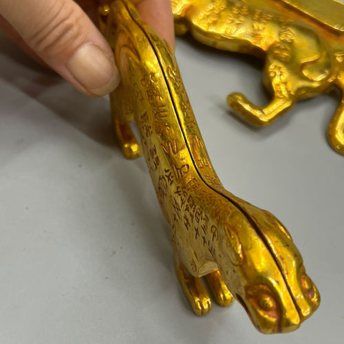 复古纯铜鎏金虎符令牌仿古做旧小摆件 黄铜工艺品 文创市集老物件
