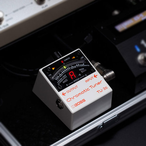 BOSS VB2W/MD-500/TU-3/TR-2/RV-500 电吉他颤音单块效果器