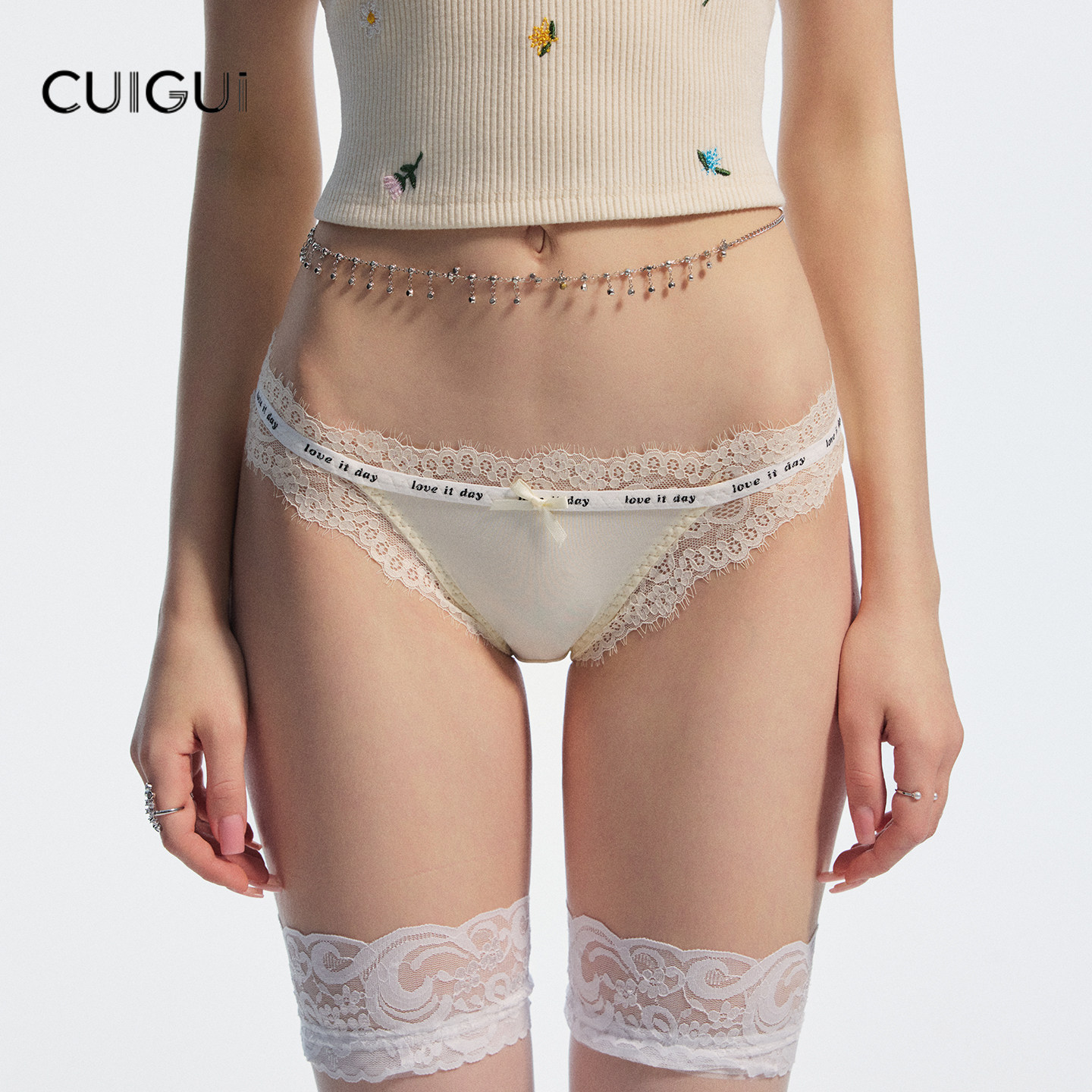 「CG」纯欲性感蕾丝字母甜辣休闲女内裤细带高开叉不勒棉裆三角裤,女士内衣/男士内衣/家居服,女三角裤,淘宝优惠券,粉丝福利购,淘宝优惠卷