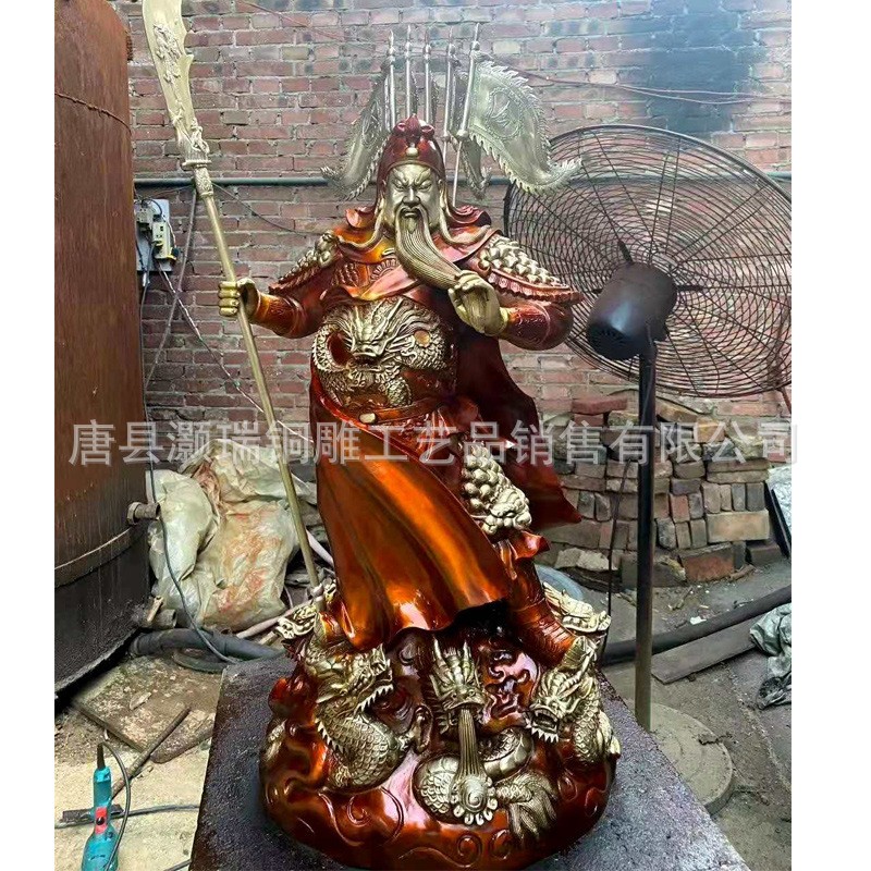 手持大刀铜关公站像摆件托宝关公铜像纯铜关羽雕像制作生产厂家