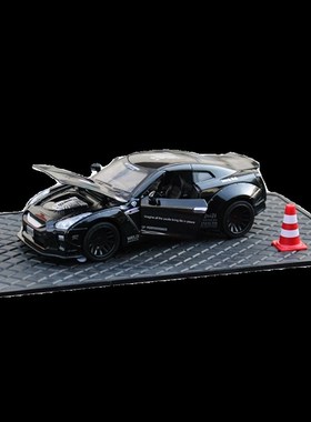 仿真收藏GTRg跑车合金车模1:32汽车摆件中控台高级感男士车内饰品