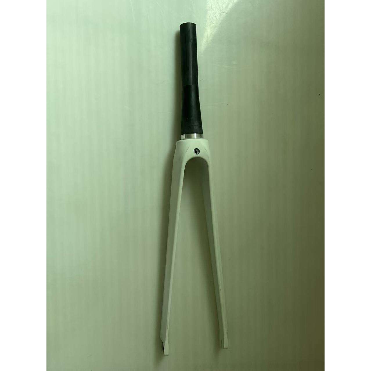 公路车碳纤维前叉700C直管椎管碳前叉首径39.8mm,白色底漆