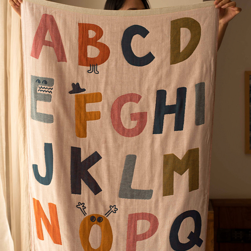 英文字母纱布浴巾儿童家用洗澡大毛巾全棉四层柔软吸水不掉毛