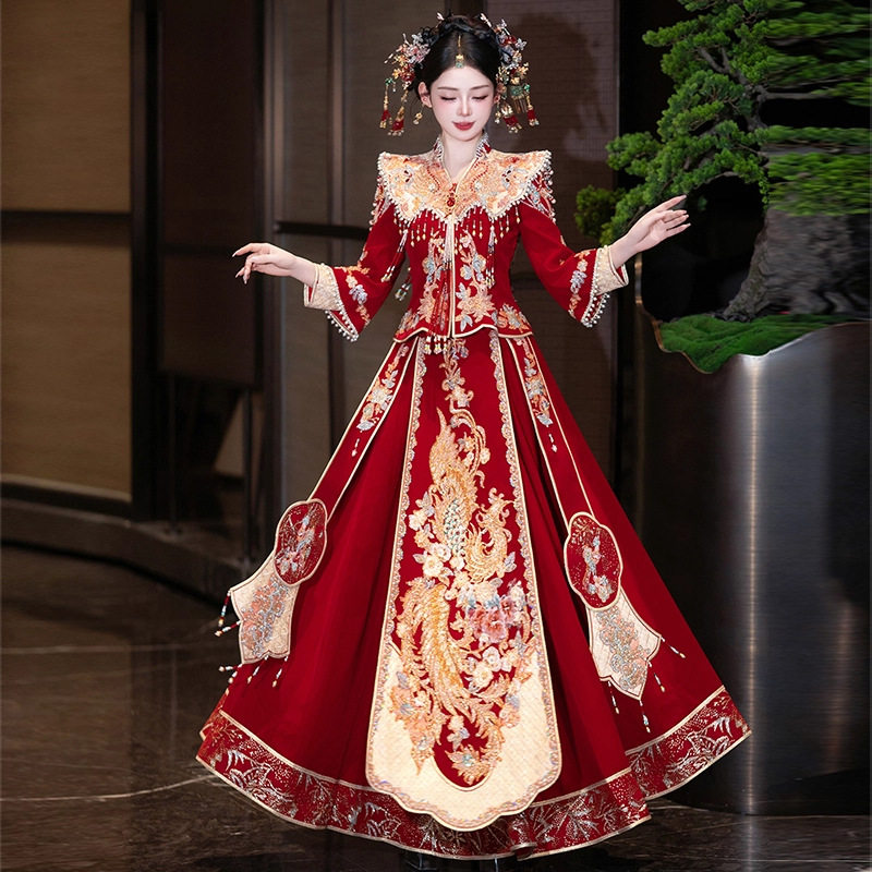 丝绒新娘秀禾服婚服2026新款重工轻奢结婚凤冠霞帔中式出阁服嫁衣