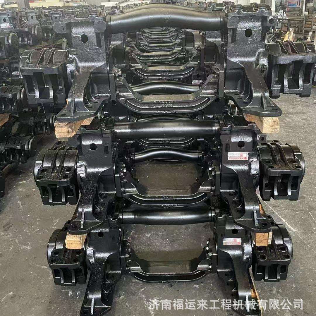 重汽豪瀚平衡轴带轴壳总成WG9432521111/1平衡轴带轴壳总成